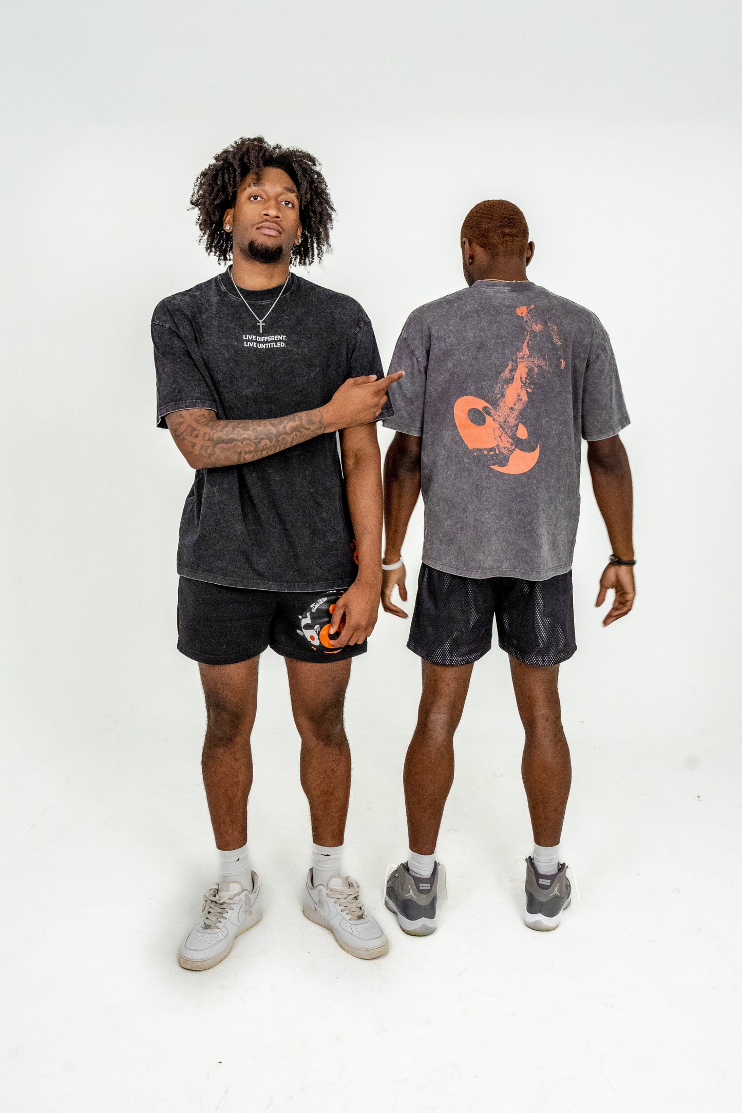 LIFESTYLE TEE.