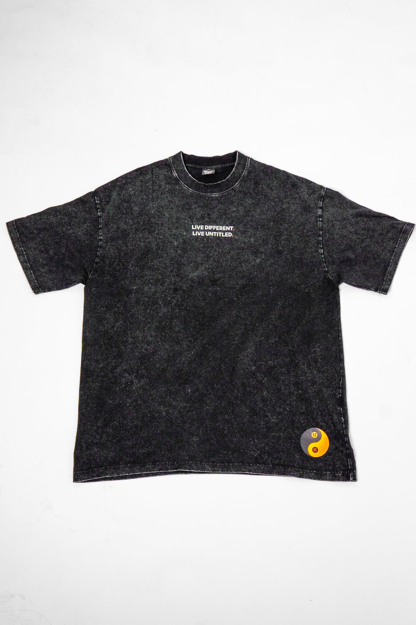 LIFESTYLE TEE.