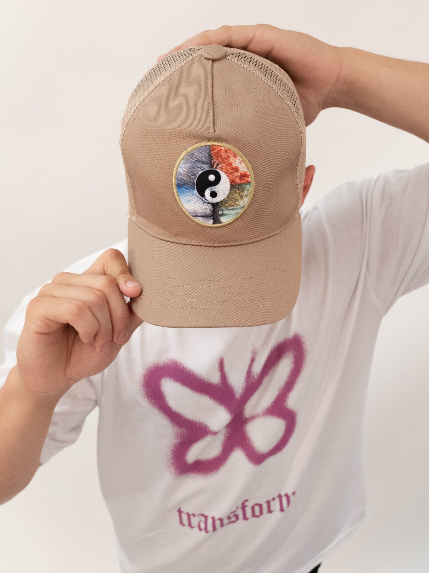 SEASONS HAT.