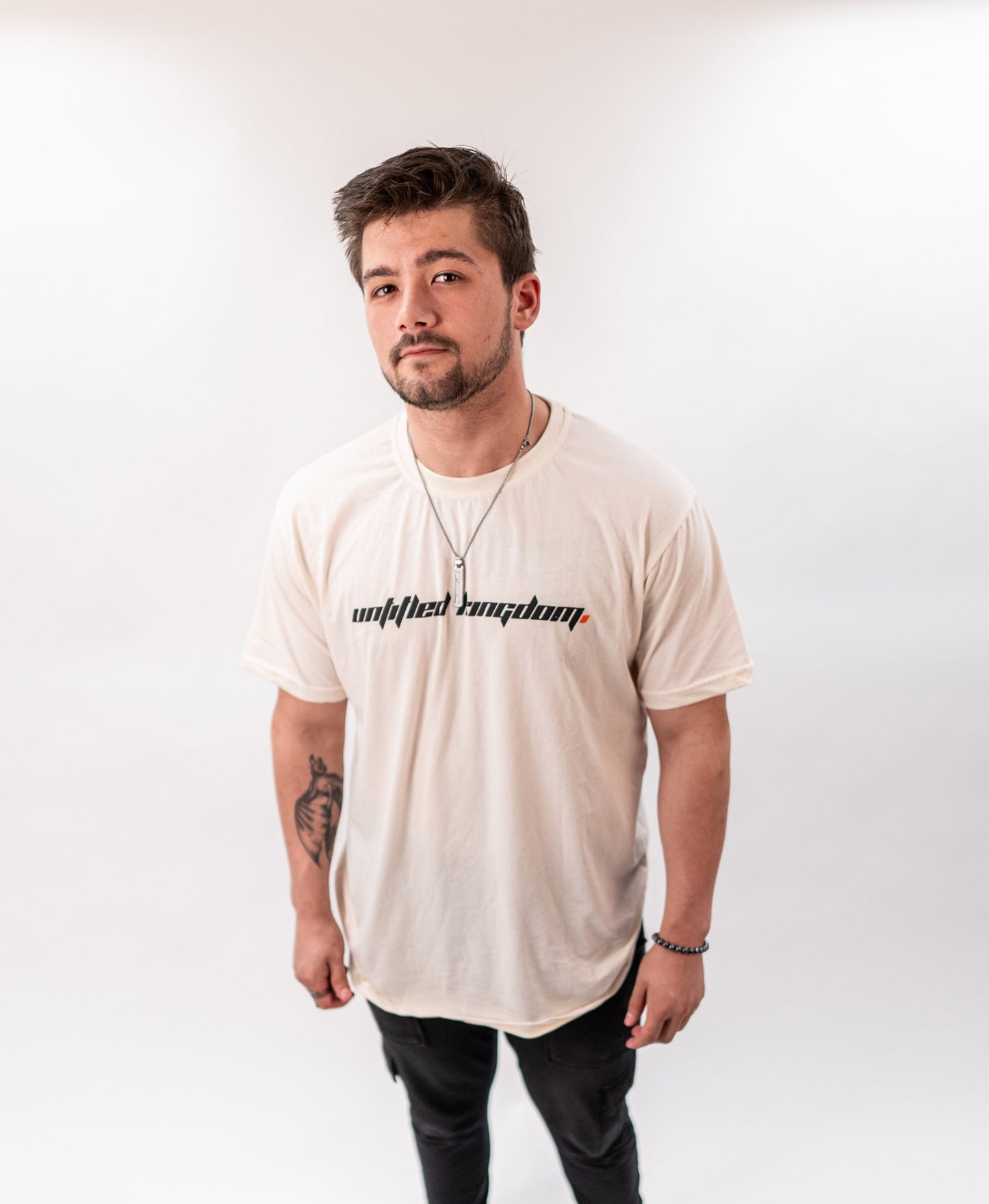 8 BALL TEE.